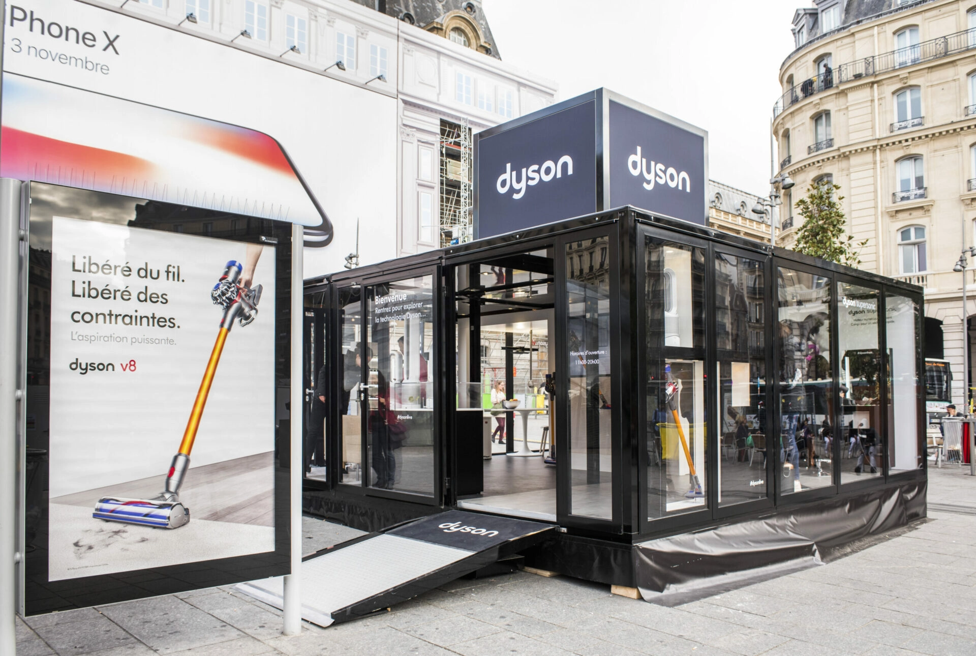 Cas Client Pop Up Store Dyson Animation Commerciale